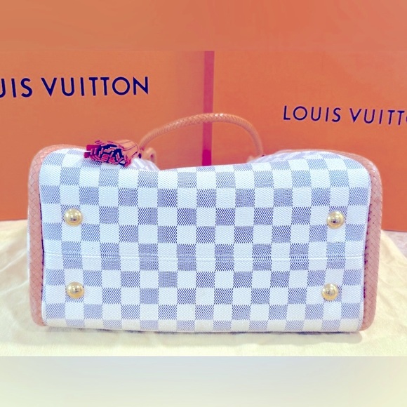 Louis Vuitton Propriano D Azur Bag - Picture 4 of 9